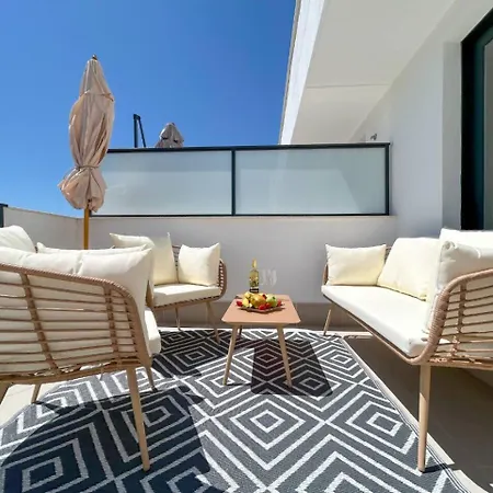 Apartman Con Terraza Y Vista Al Jardin *