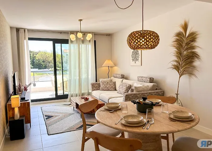 Appartement Con Terraza Y Vista Al Jardin *