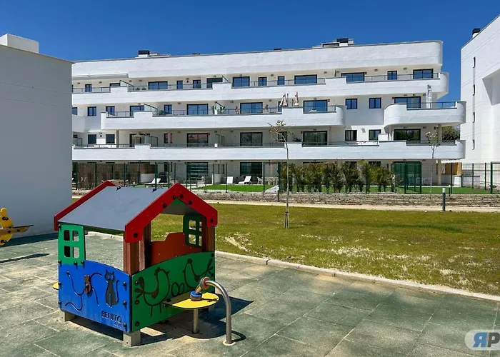 Con Terraza Y Vista Al Jardin Appartement Estepona