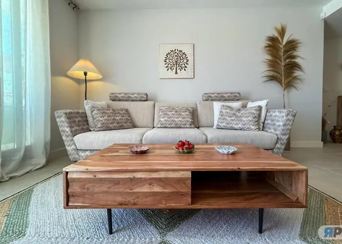 Appartement Con Terraza Y Vista Al Jardin