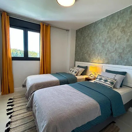 Apartment Con Terraza Y Vista Al Jardin Estepona