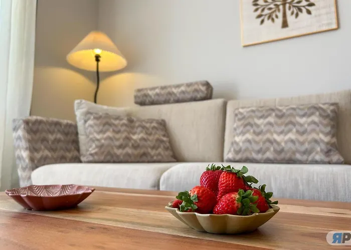 Con Terraza Y Vista Al Jardin Apartment *