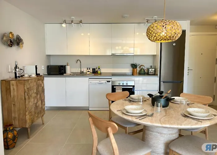 Apartment Con Terraza Y Vista Al Jardin Estepona