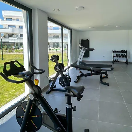 Con Terraza Y Vista Al Jardin Appartamento *