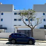 Apartment Con Terraza Y Vista Al Jardin