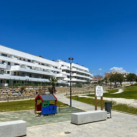 Con Terraza Y Vista Al Jardin Lejlighed Estepona